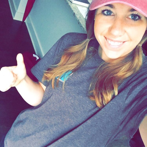 Meet your Posher, Kayla - Picture 1 of 1